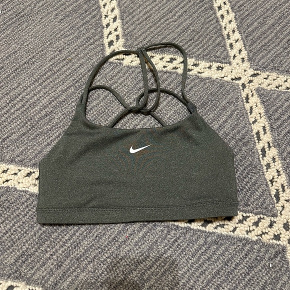 Nike Indy Strappy Light Support Sports Bra in heather carbon gray and white - Picture 3 of 6